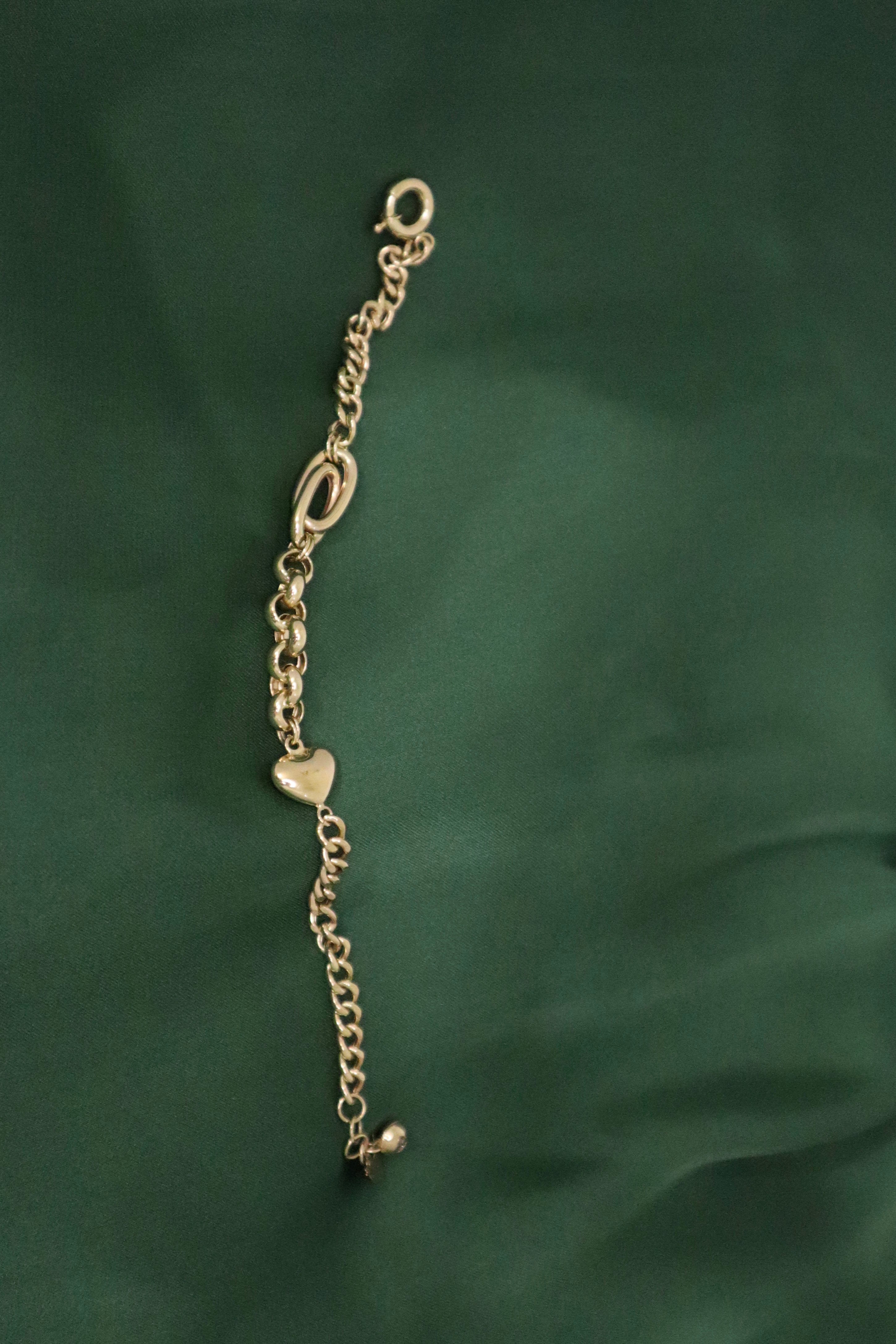 Four Links Heart Bracelet